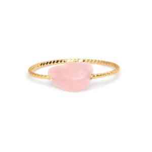 00073 fijne structuur ring met eenvoudige natuurlijke steen gouden kleur maansteenedelstenen juwelen boho spiritueel hippie tribal symbolen etnisch EU 54 56 57 59