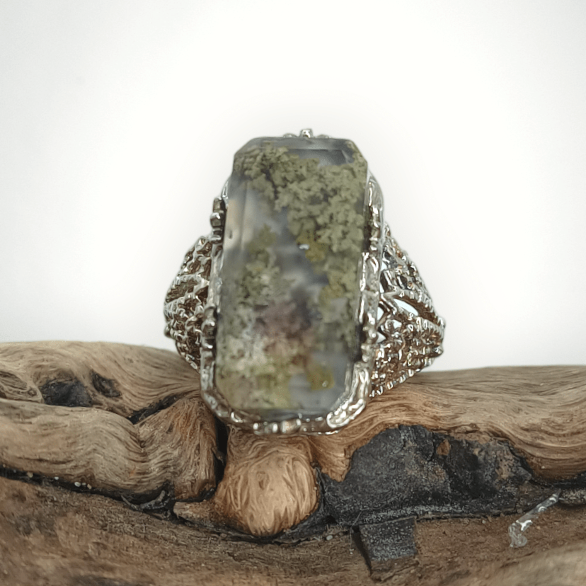 00348 fijne ring fillegrain met gezette groenige mosagaat edelstenen juwelen boho spiritueel hippie tribal symbolen etnisch 2x 55