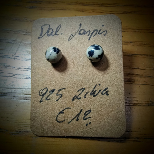 dalmatier jaspis 925 zilveren oorbellen stekers 6mm (1)