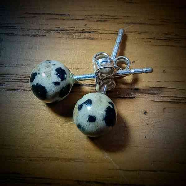 dalmatier jaspis 925 zilveren oorbellen stekers 6mm (2)